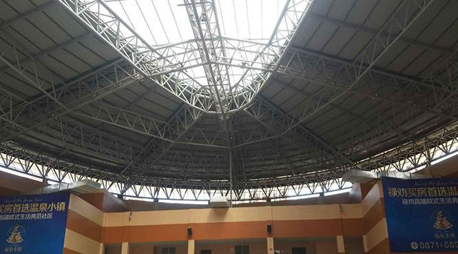 石狮怎么区分管廊钢结构与桁架结构的管道支架